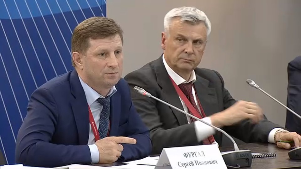 В рамках заседания губернатор Хабаровского края Сергей Фургал доложил президенту о проблемах в области краевого здравоохранения. Фото: соцсети