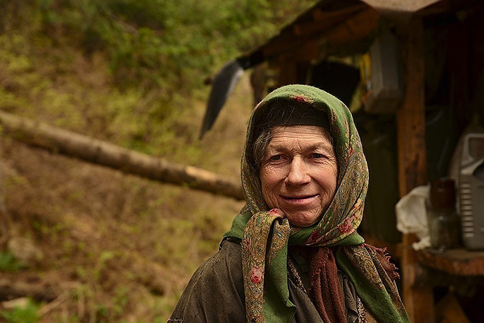 «Греховно дело»: Агафья Лыкова стала лицом мази от боли в суставах.