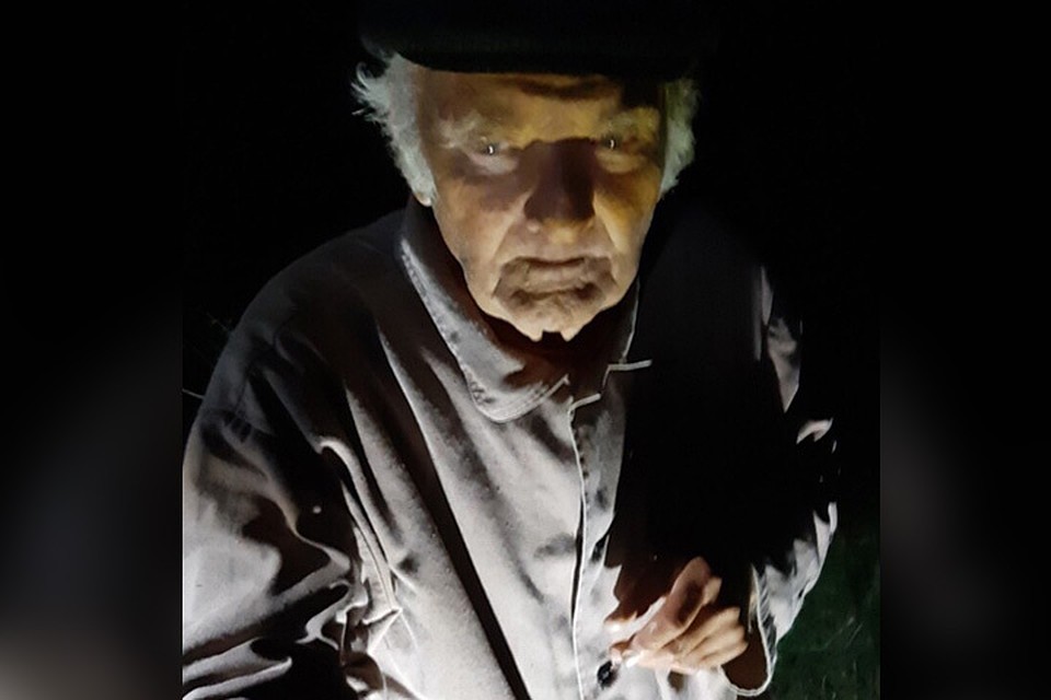 80-летний пенсионер заблудился в лесу рядом с деревней Зименки.