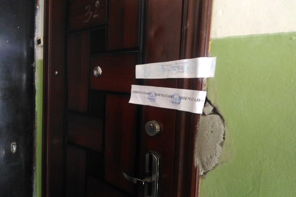 В работе у специалистов около трех десятков квартир должников