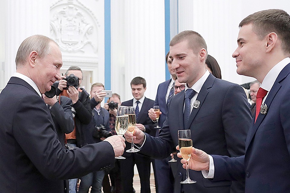 Президент РФ Владимир Путин на вручении премий молодым ученым. Фото: Михаил Метцель/ТАСС