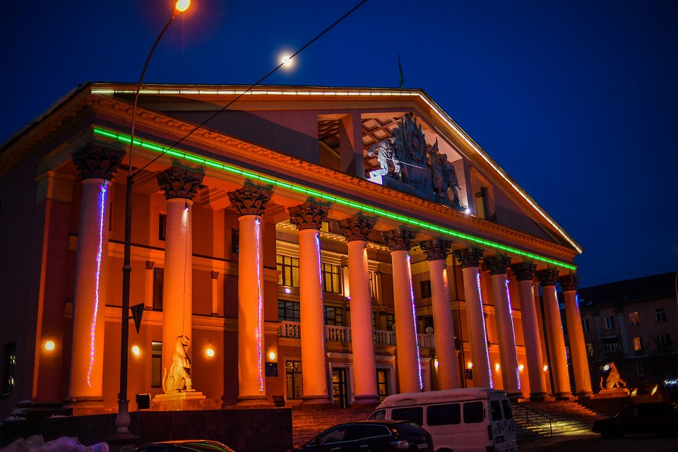 Местный Дом культуры смог вернуть обратно похищенное имущество.