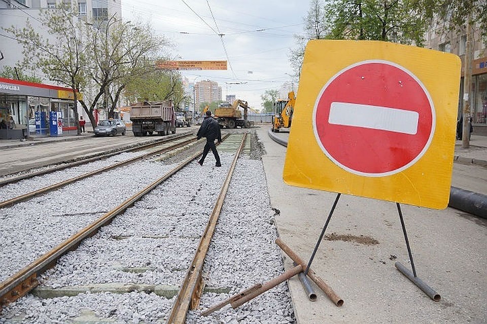 В еженедельном режиме руководители и специалисты профильных муниципальных структур посещают ремонтируемые дорожные участки