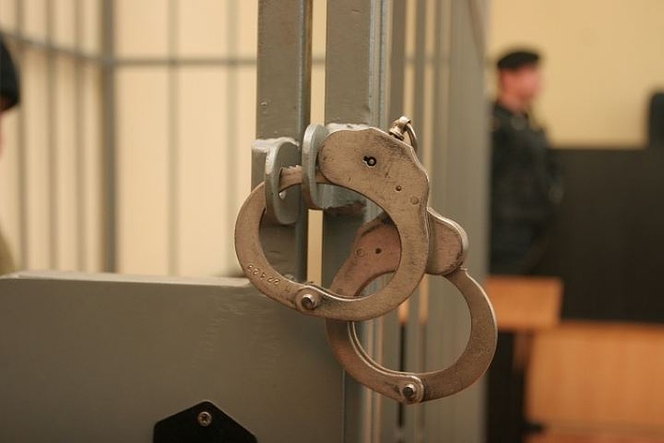 Хулигану придется подумать над своим поведением в местах лишения свободы.