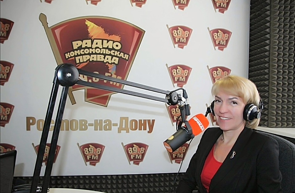 Светлана Камбулова ответила на вопросы журналистов "Комсомолки" в студии нашей радиостанции.