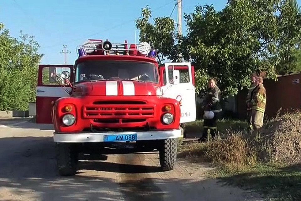Пожарным пришлось долго бороться с огнем.