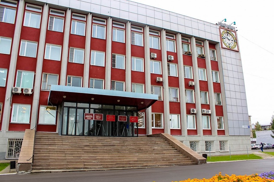 Бийская городская дума. Фото: mybiysk.ru
