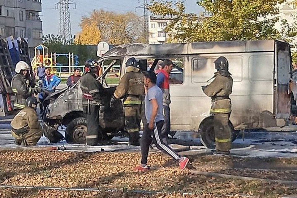 Перед дракой загорелось авто.