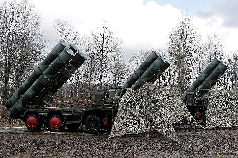 Военный эксперт назвал плюсы С-400