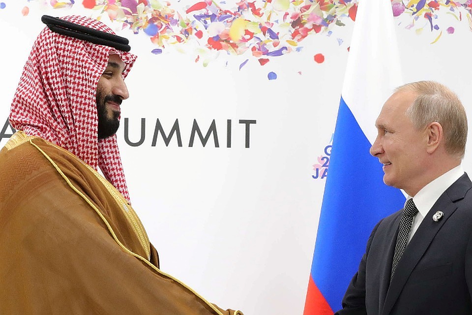 Президент России Владимир Путин и наследный принц Саудовской Аравии Мухаммед бен Сальман