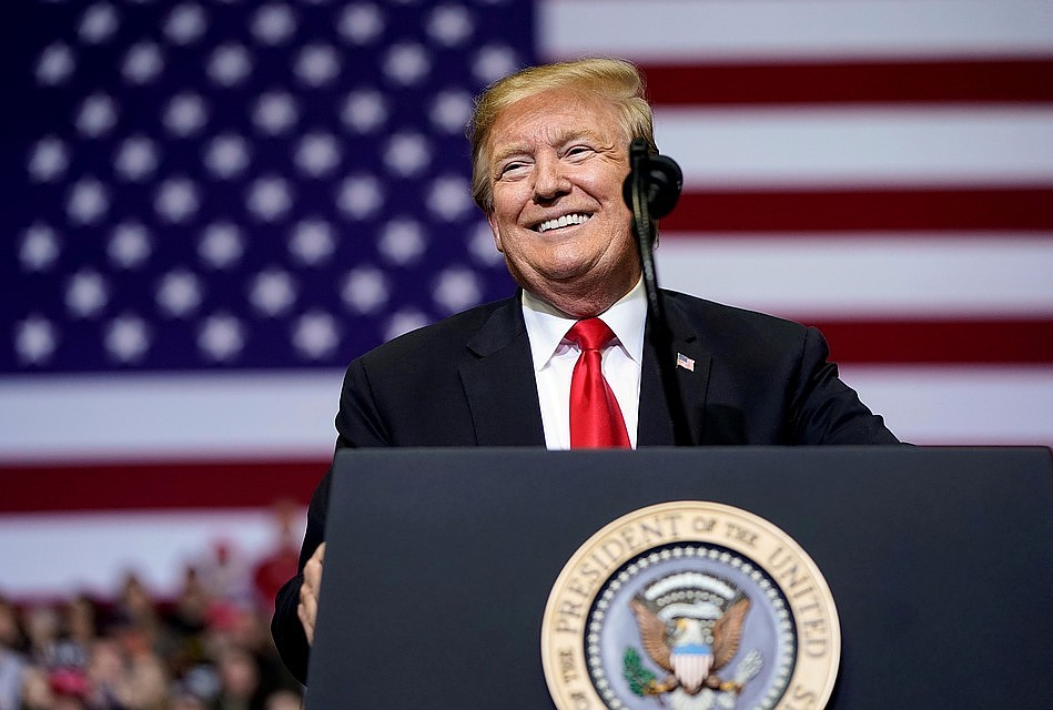 Пенс и Пентагон не будут сотрудничать с демократами по импичменту Трампа