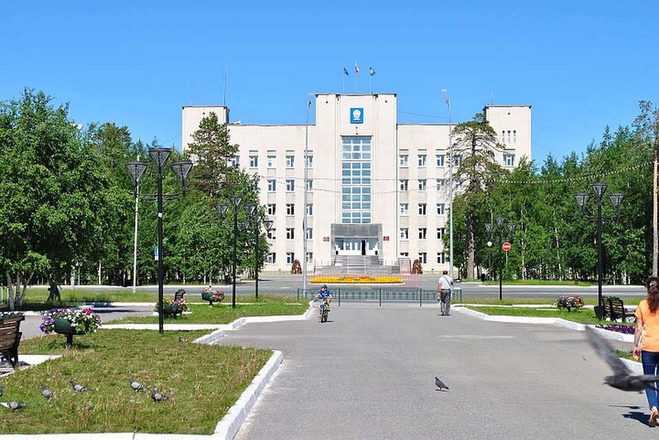 В Ноябрьске трое кандидатов претендуют на кресло мэра Фото: admnoyabrsk.ru