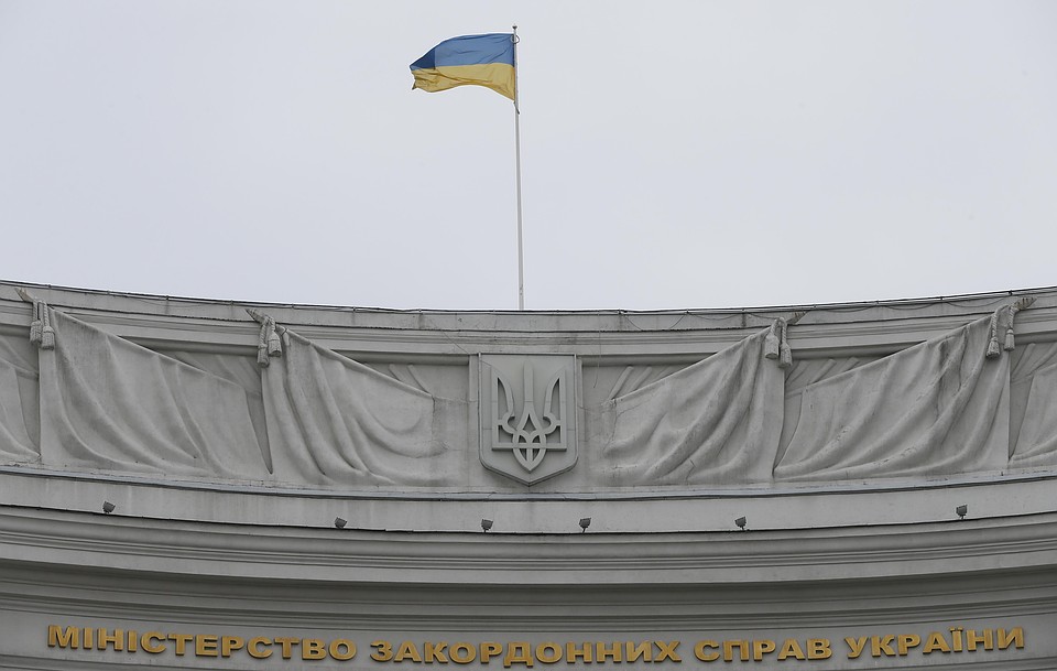 Решение о применении амнистии принимается судом