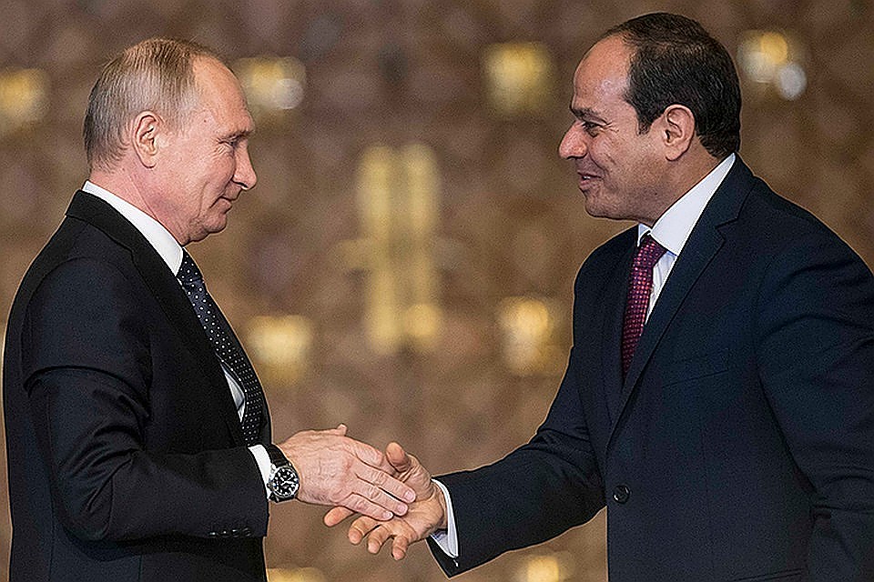 Президент РФ Владимир Путин и его египетский коллега Абдель Фаттах ас-Сиси