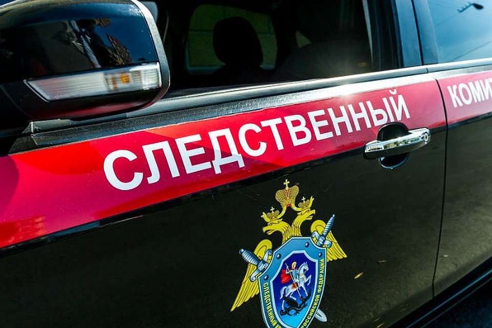 В Новосибирске следователи занялись делом о смерти женщины в тороговом центре.