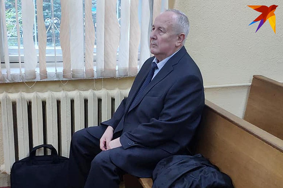 Вячеслава Бурского обвиняют по ч.3 ст.430 УК РБ «Получение взятки».