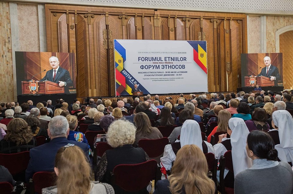 Додон: Сделаю всё, чтобы между населяющими Молдову народами были мир и согласие.