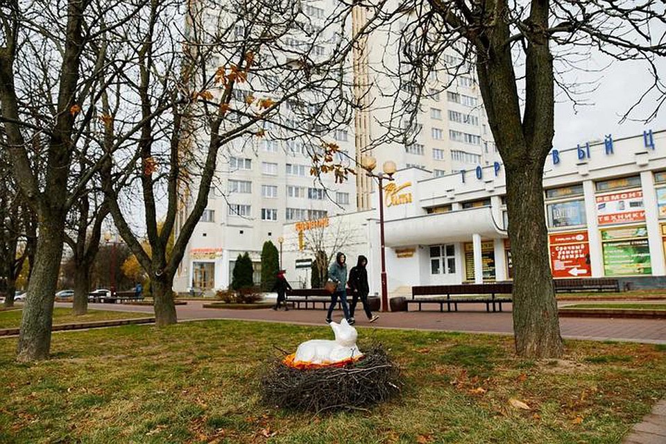 Инсталяцию кот в гнезде украли через несколько часов после установки. Фото предоставлено организаторами