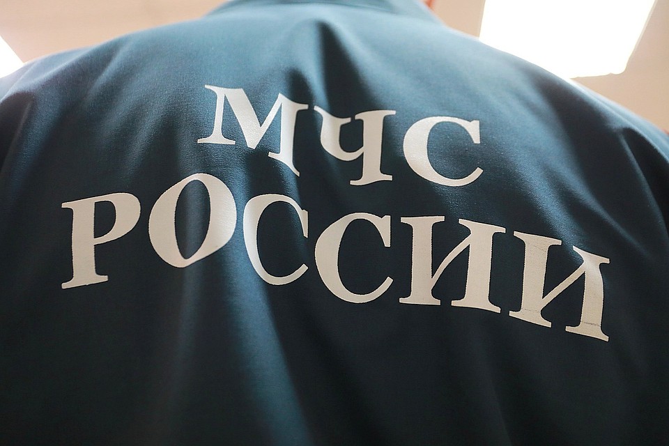 На месте работают 4 единицы техники и 16 человек