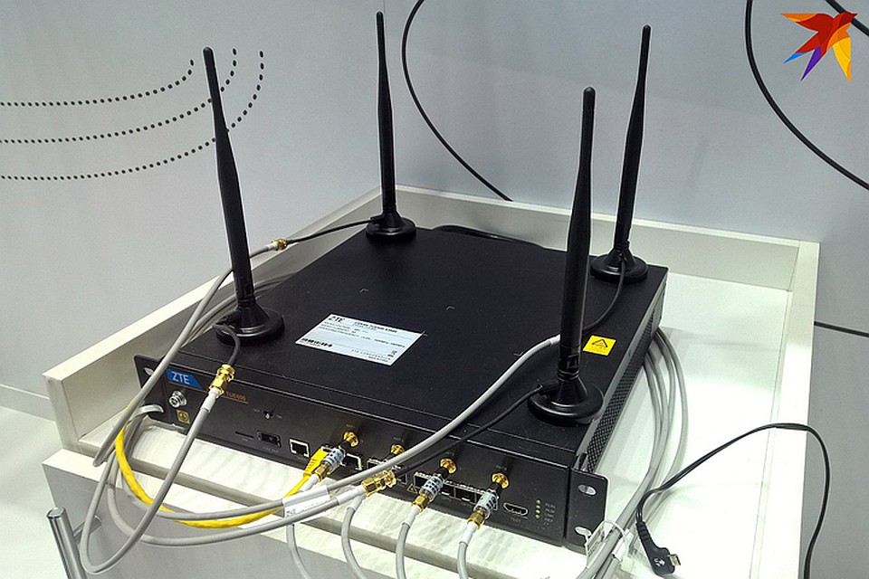 С помощью такого промышленного роутера компания velcom | A1 демонстрировала прием сигнала сети 5G.