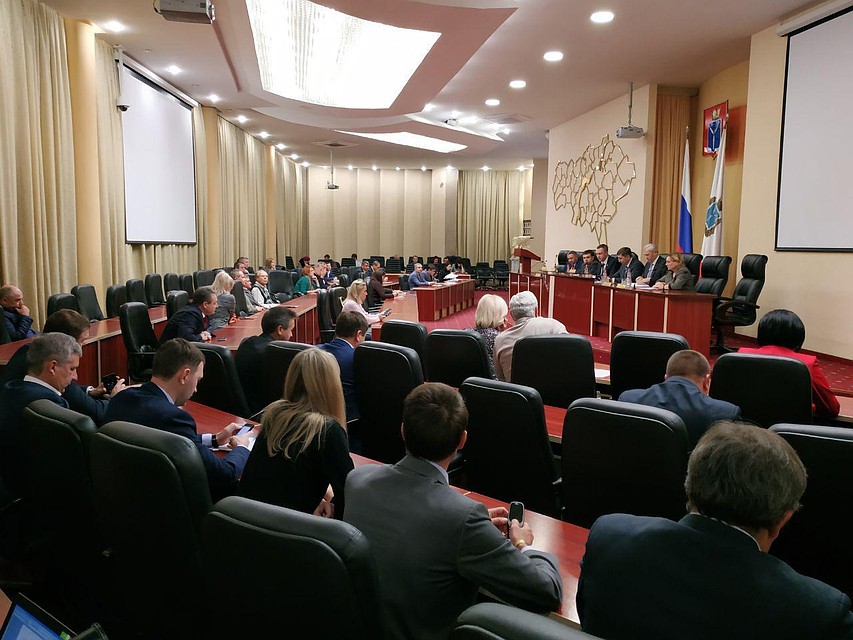 В саратовском правительстве еженедельно проходят совещания с обманутыми дольщиками