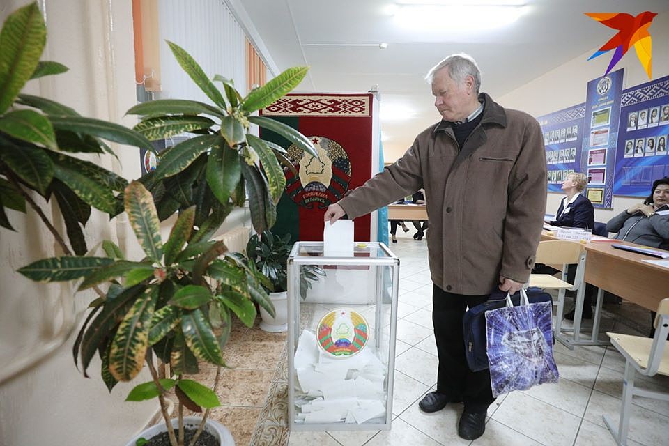 Явка избирателей на парламентских выборах в Беларуси составляет 70%.