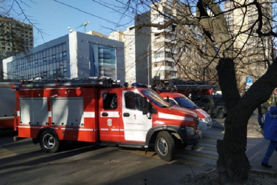 Пожар потушили спустя полчаса. Фото: пресс-служба ГУ МЧС по Ростовской области