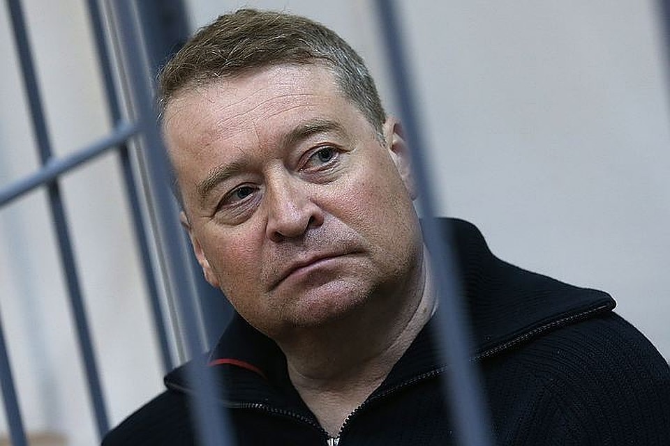 122 объекта недвижимости, 25 золотых слитков и 16 часов: Нижегородский суд изъял у экс-главы Марий Эл Леонида Маркелова и его супруги имущество на 2,2 миллиарда рублей. Фото: Антон Новодережкин/ТАСС