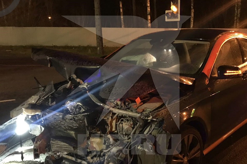 Угнанный автомобиль каршеринга устроил гонку с полицией.