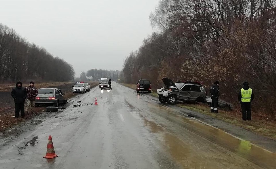 В ДТП пострадали 3 человека