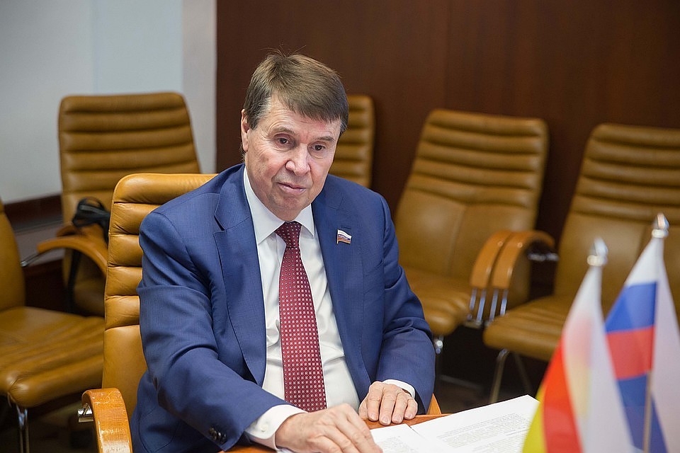 Сенатор от Крыма в Совете Федерации Сергей Цеков