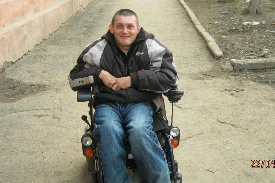 Владимир Климов не может заехать на подъемник самостоятельно