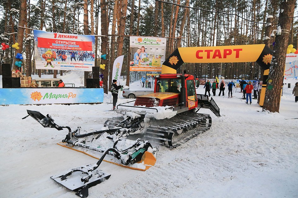 Открытие лыжного сезона на «Трассе здоровья» в Барнауле Фото: Олег УКЛАДОВ
