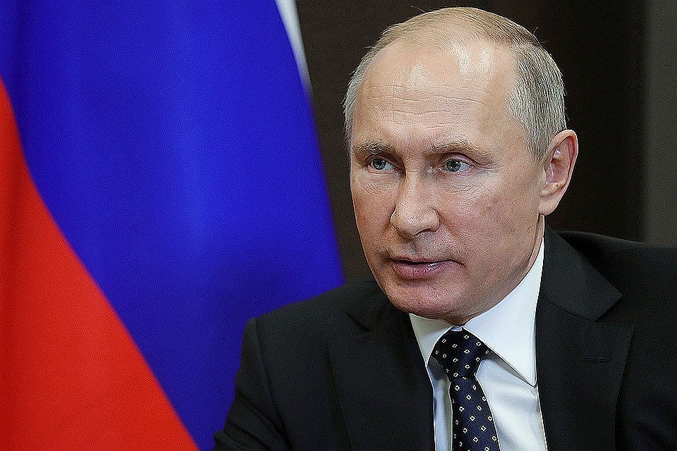 Путин подписал закон об использовании нацистской символики при условии осуждения нацизма