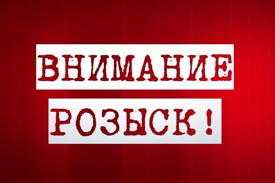 Девушка обучается в одном из вузов Алматы. Была одета в длинное пальто коричневого цвета, темные брюки и коричневую обувь.