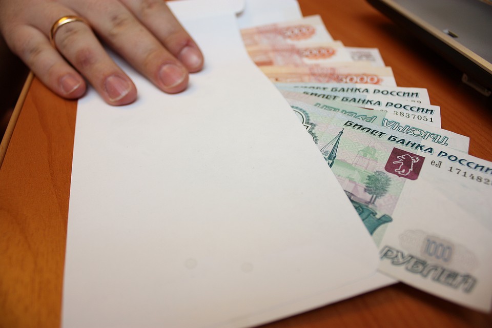 Подсчитано число россиян с черными зарплатами