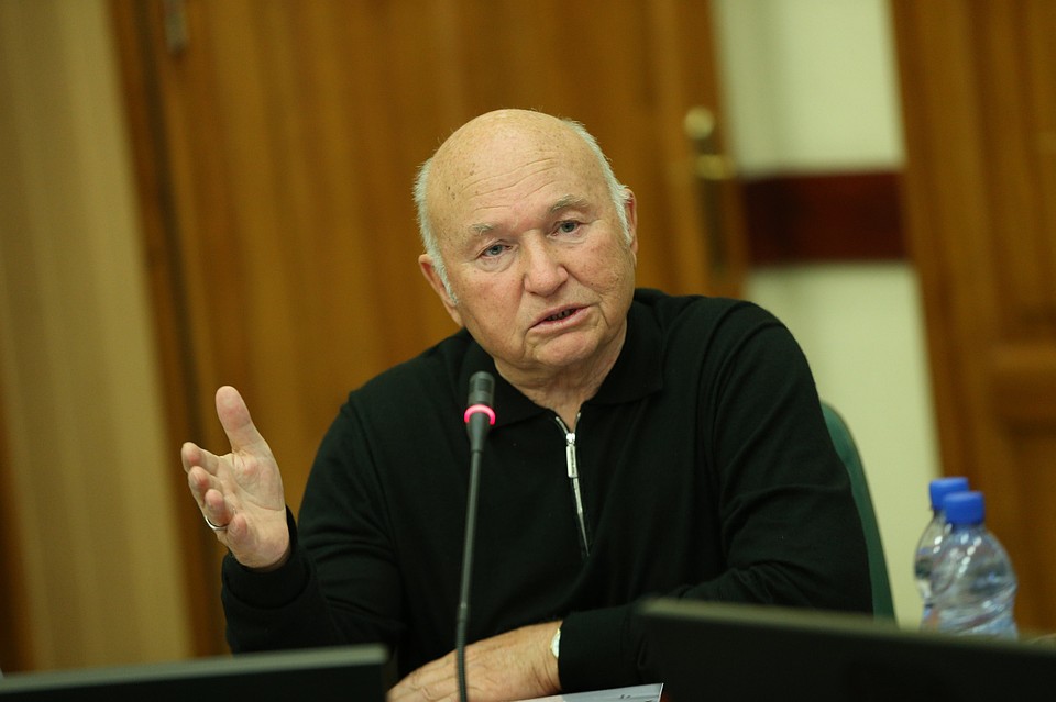 Юрий Лужков скончался 10 декабря на 84-м году жизни.