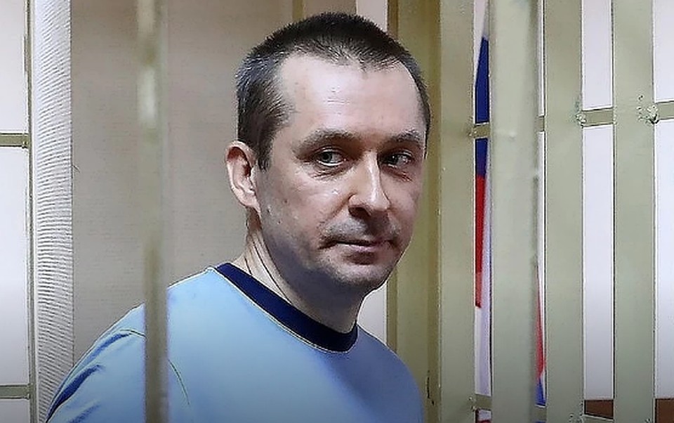 Бывший заместитель начальника управления "Т" Главного управления экономической безопасности и противодействия коррупции МВД России полковник Дмитрий Захарченко в Басманном суде. ФОТО Дмитрий Серебряков/ТАСС