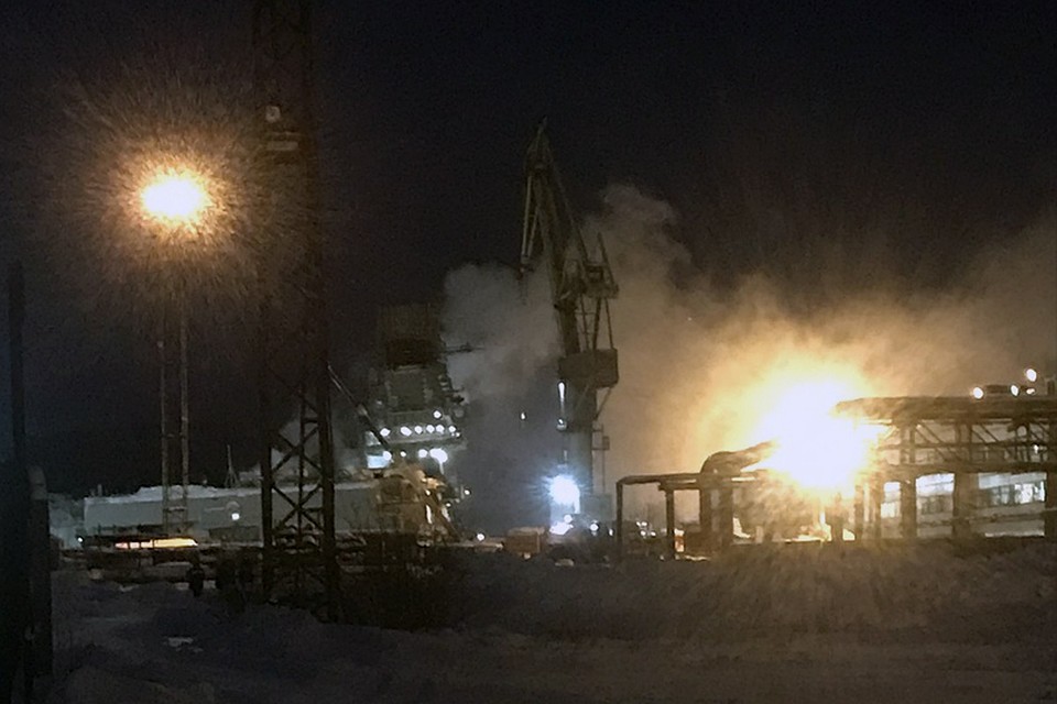 В причинах пожара на "Кузнецове" будут разбираться самые опытные следователи.