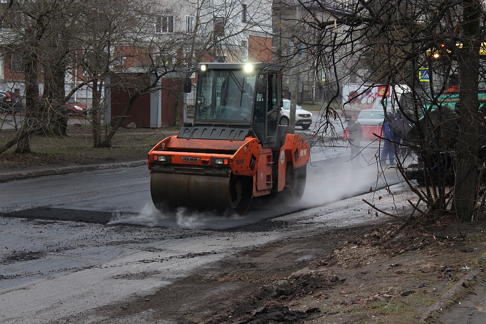 Фото: Александр Абакумов. В 2019 году на ремонт дорог ушло более 2 миллиардов рублей.