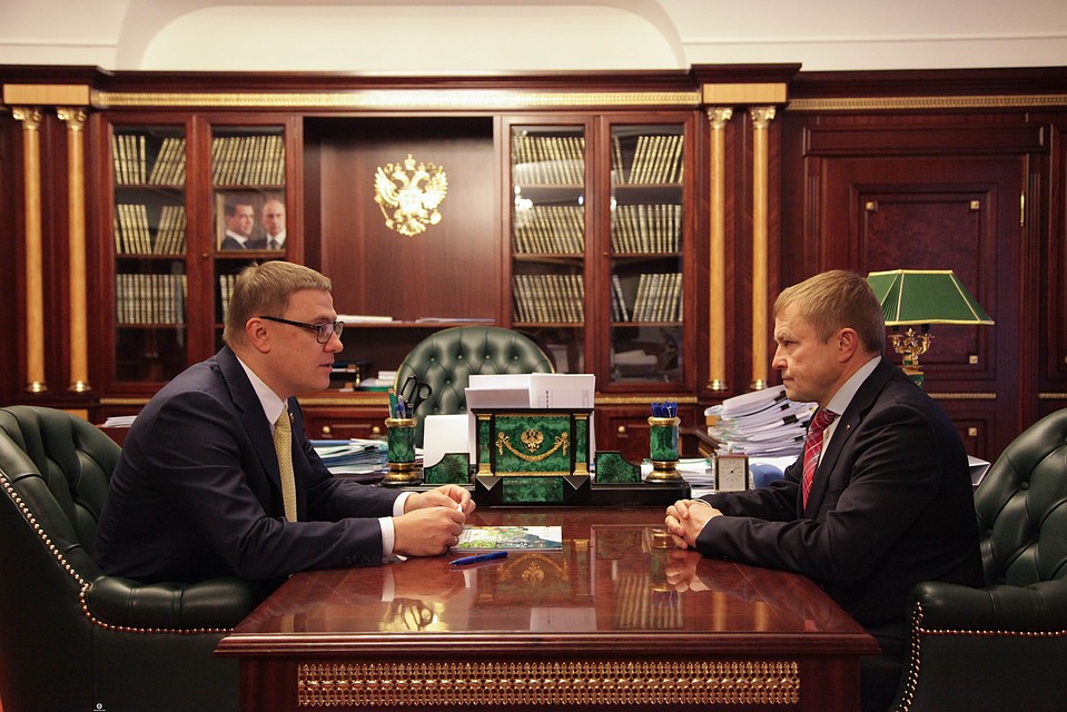 Алексей Текслер встретился с президентом "Опоры России" Александром Калининым. Фото: gubernator74.ru