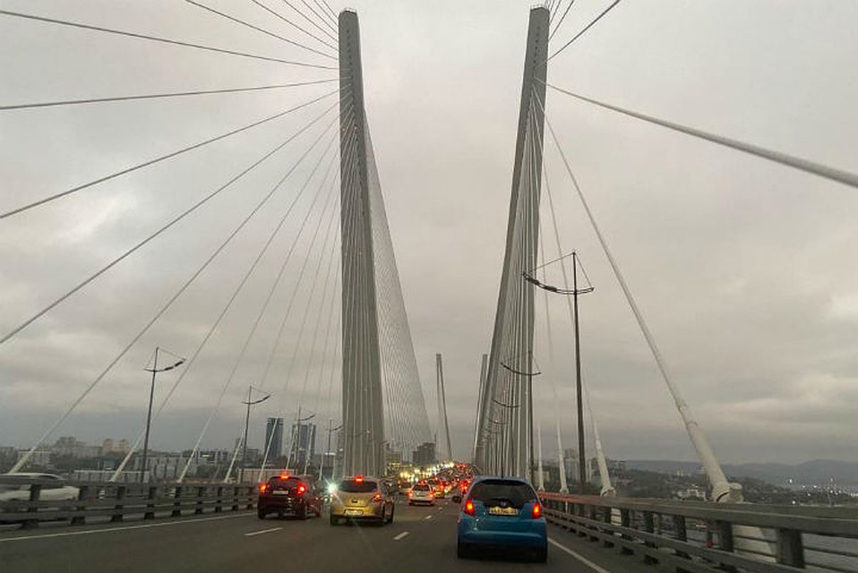 Водитель не справился в управлением и сбил мужчину.