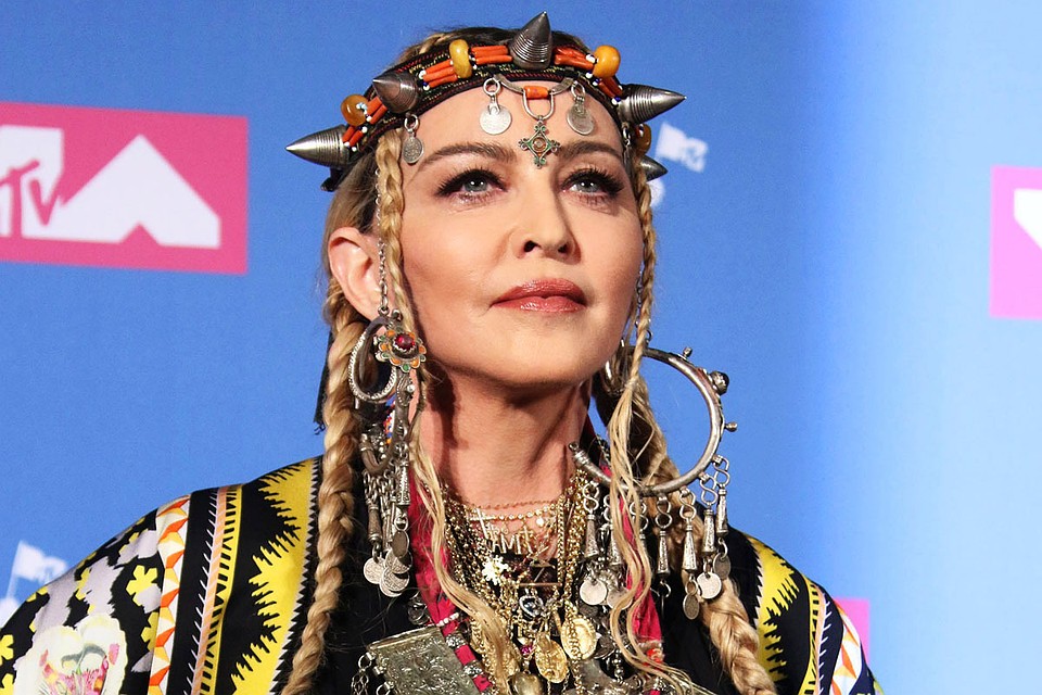 61-летняя Мадонна снова влюблена.