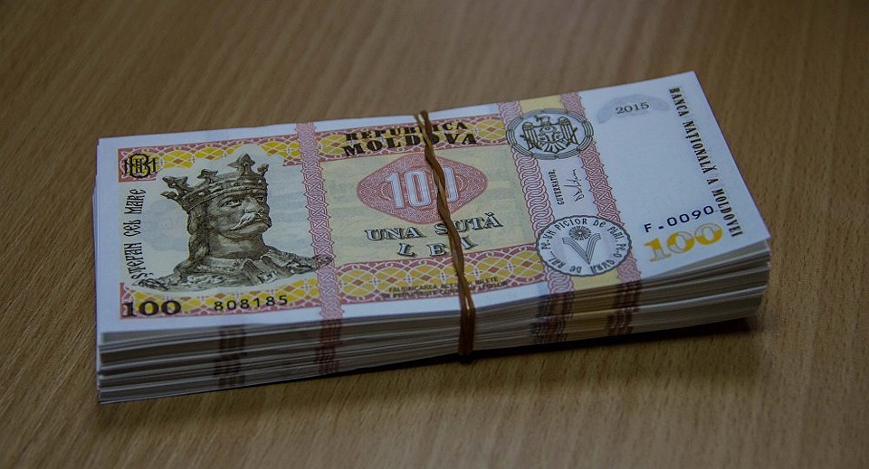 Битый небитого везет: в Молдове повышение зарплаты больше всего ждут те, у кого самые высокие доходы