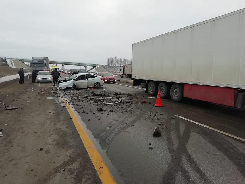 5 человек пострадали в ДТП с грузовиком под Липецком