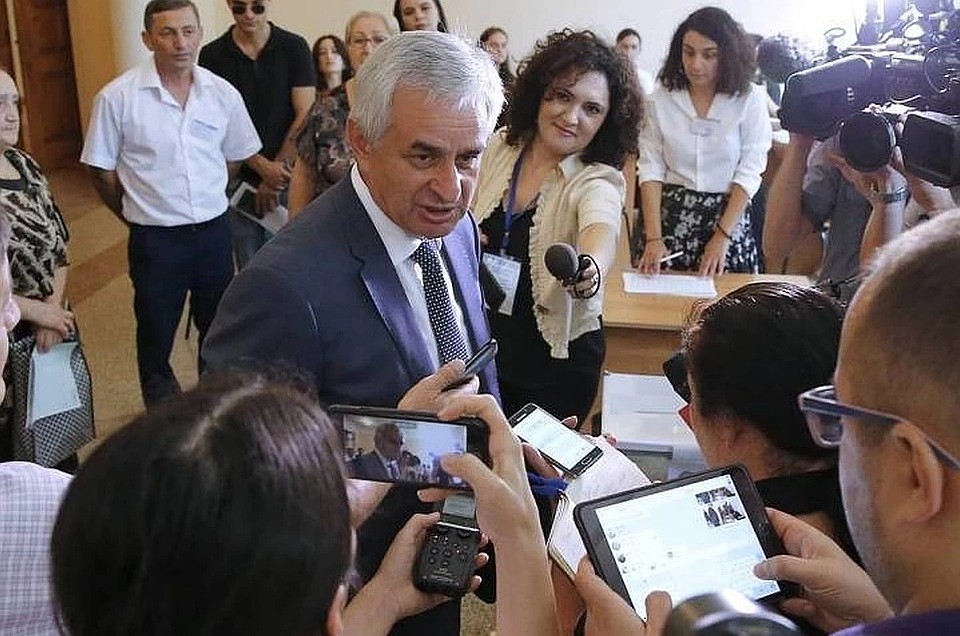 Действующий президент Абхазии Рауль Хаджимба. Фото: Валерий Матыцин/ТАСС