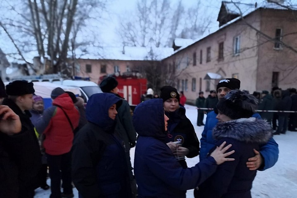 Сейчас с жильцами дома №16 по улице Пекинская работают психологи