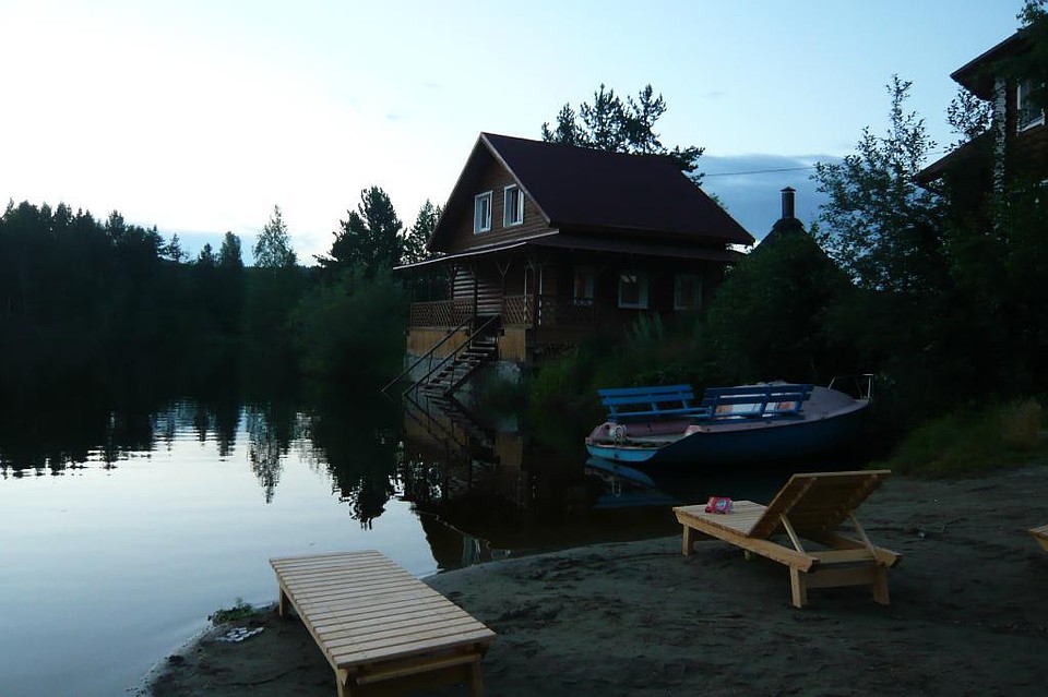 «Тихая заводь» стала известна из-за коттеджей чиновников. Фото: booking.com