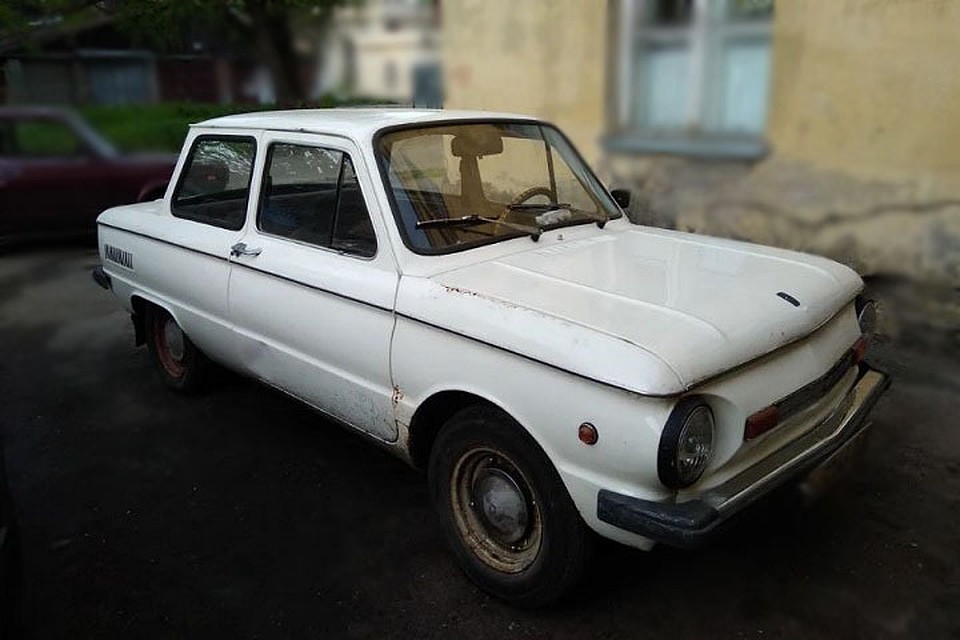 В Петербурге профессиональный угонщик похитил "Запорожец". Такой же, как на картинке.
