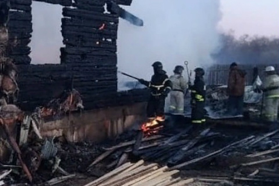 Сходила за хлебом: несчастная погорелица в ЕАО вернулась из магазина не домой, а на пепелище